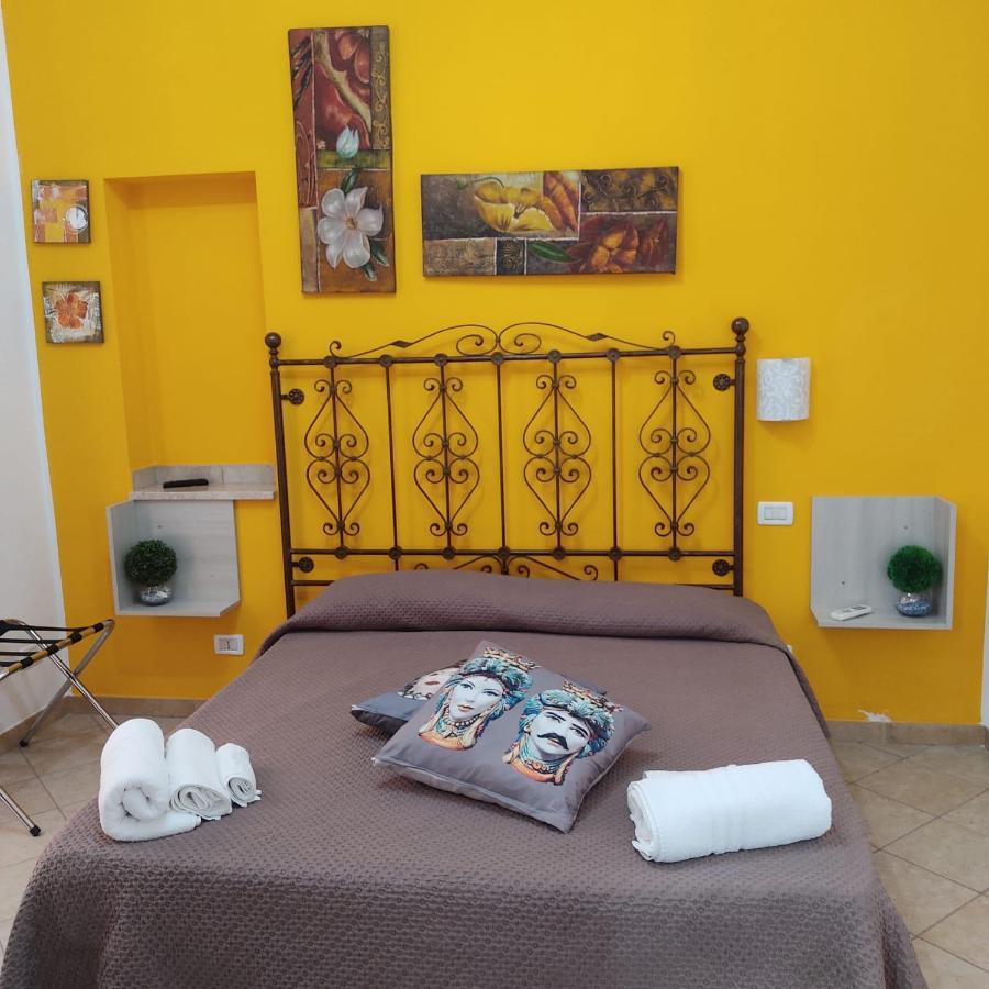 كاستيلوزو Villa Dolce Vita Rooms المظهر الخارجي الصورة