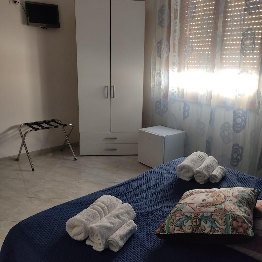 كاستيلوزو Villa Dolce Vita Rooms المظهر الخارجي الصورة