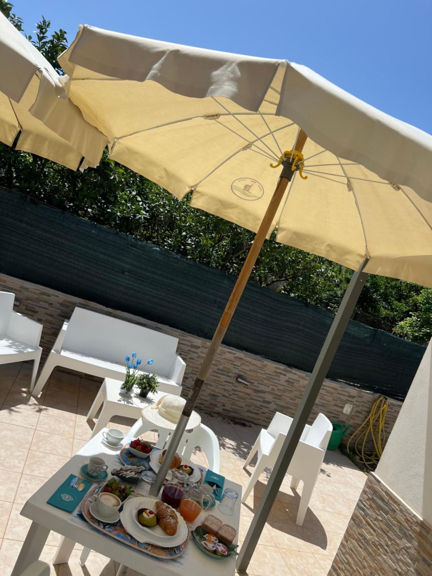 كاستيلوزو Villa Dolce Vita Rooms المظهر الخارجي الصورة