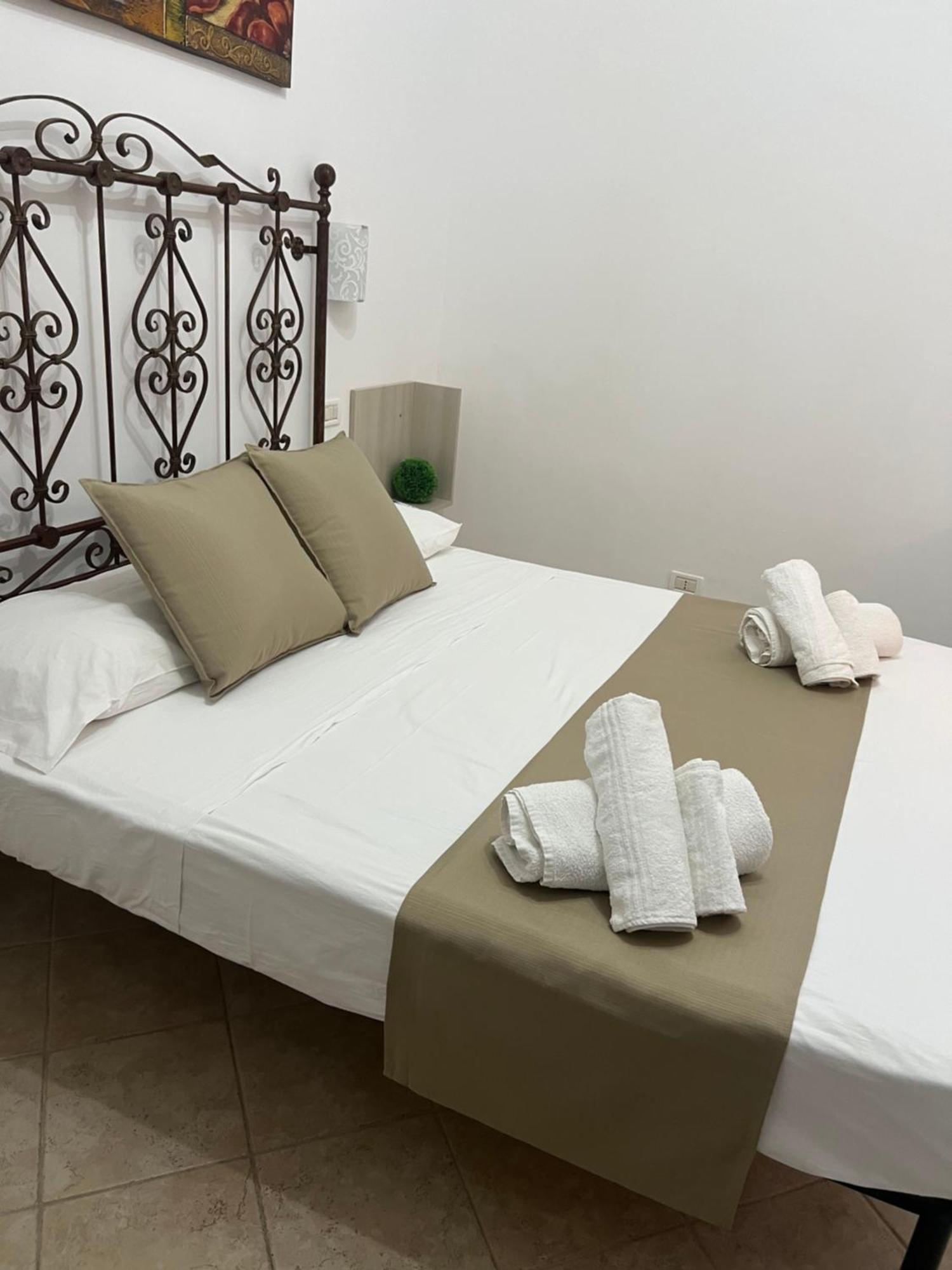 كاستيلوزو Villa Dolce Vita Rooms المظهر الخارجي الصورة